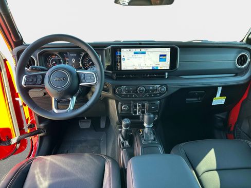 New 2026 Jeep Wrangler Unlimited Sahara w/ Safety Group AWD/4WD image 16