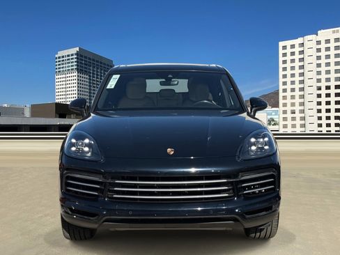 Used 2019 Porsche Cayenne Base FWD image 2