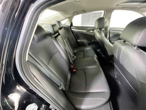 Used 2018 Honda Civic Touring image 27