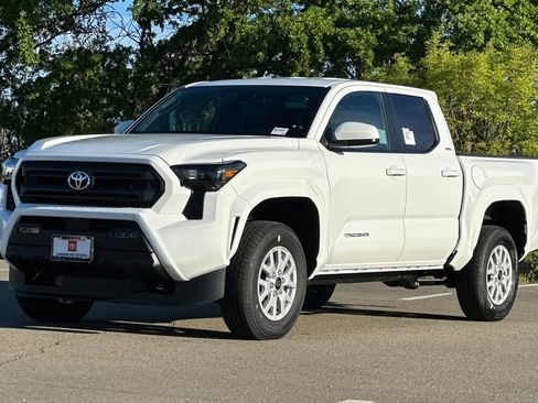 New 2026 Toyota Tacoma SR5 AWD/4WD image 7