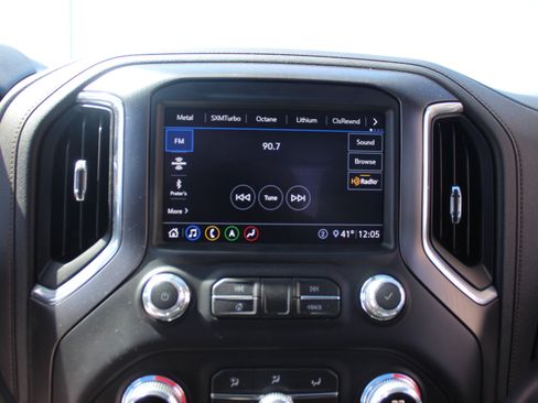 Used 2020 GMC Sierra 2500 AT4 w/ AT4 Premium Package image 24