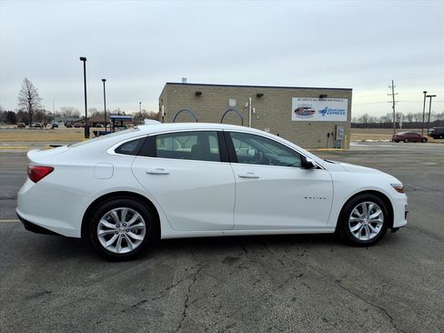 Used 2023 Chevrolet Malibu LT image 3