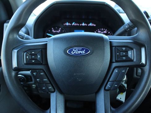 Used 2022 Ford F250 XL w/ Power Equipment Group image 25