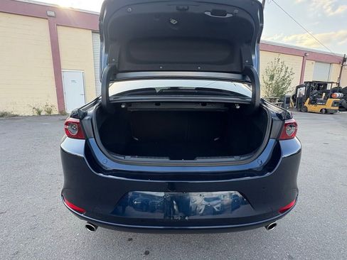 Used 2021 MAZDA MAZDA3 s image 13