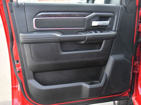 Used 2024 RAM 2500 Big Horn w/ Night Edition image 16