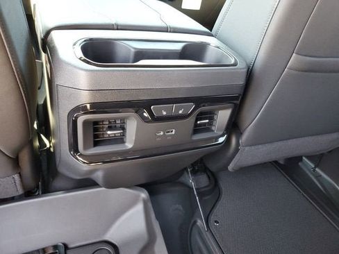 New 2026 GMC Sierra 3500 AT4 w/ AT4 Premium Plus Package AWD/4WD image 17