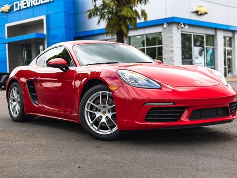Used 2019 Porsche 718 Cayman RWD image 1