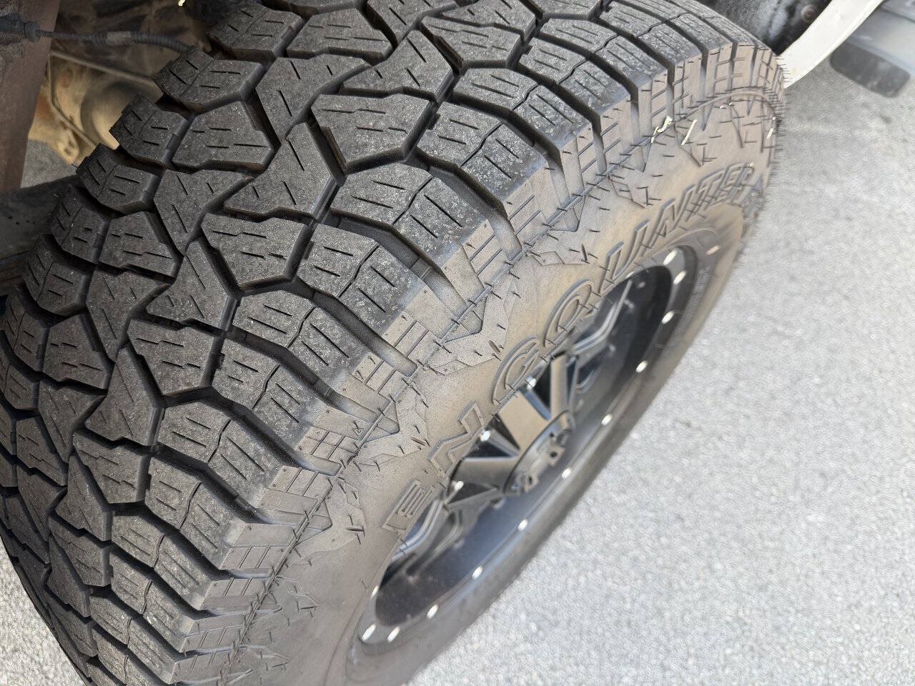 Used 2018 Chevrolet Silverado 2500 LT AWD/4WD image 8