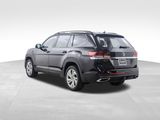 Used 2022 Volkswagen Atlas SE image 4