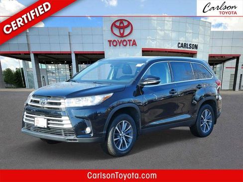 Certified 2019 Toyota Highlander XLE image 1