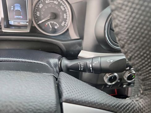 Used 2022 Toyota Tacoma SR5 image 16