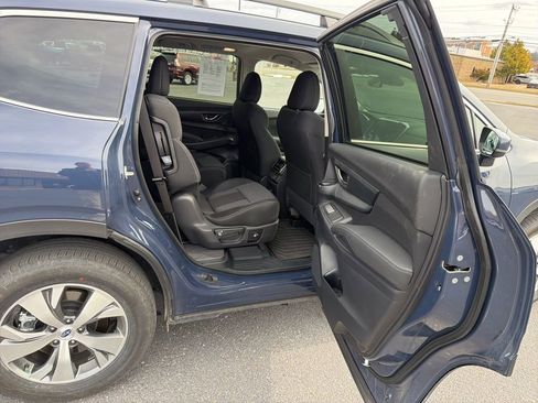 Certified 2025 Subaru Ascent Premium image 20