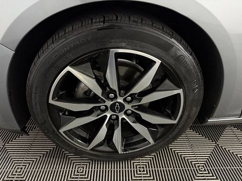 Used 2025 Chevrolet Malibu RS FWD image 11