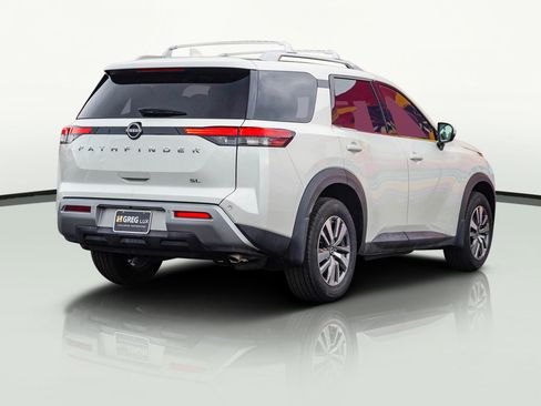 Used 2023 Nissan Pathfinder SL w/ Lighting Package (N92) image 9