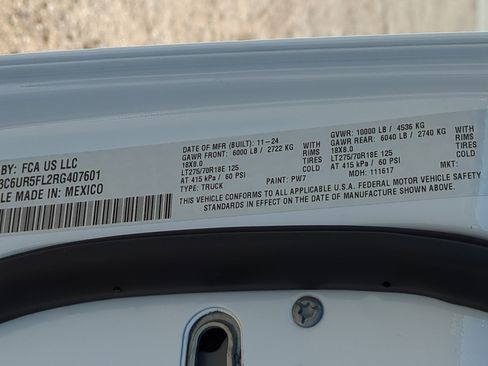 Used 2024 RAM 2500 Laramie w/ Safety Group image 33