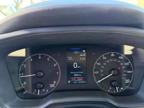 Used 2023 Toyota Corolla LE image 17