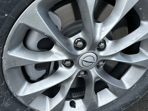 New 2026 Chrysler Pacifica Select image 27