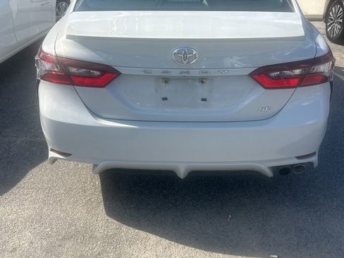 Used 2024 Toyota Camry SE image 5