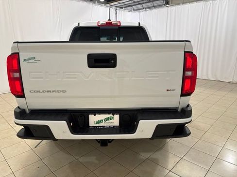 Used 2022 Chevrolet Colorado Z71 AWD/4WD image 4