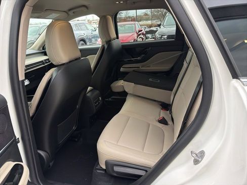 New 2026 Lincoln Corsair Premiere image 7