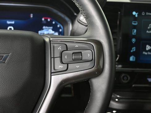 Used 2025 Chevrolet Silverado 2500 ZR2 w/ Technology Package image 37