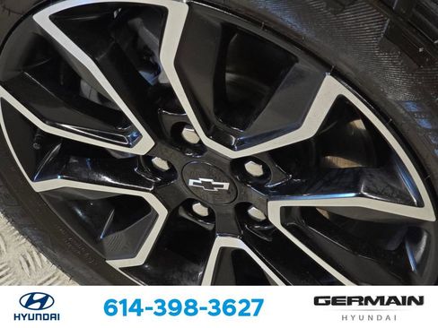 Used 2025 Chevrolet TrailBlazer RS AWD/4WD image 12