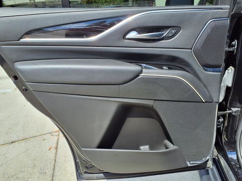 Used 2022 Cadillac Escalade Sport image 18