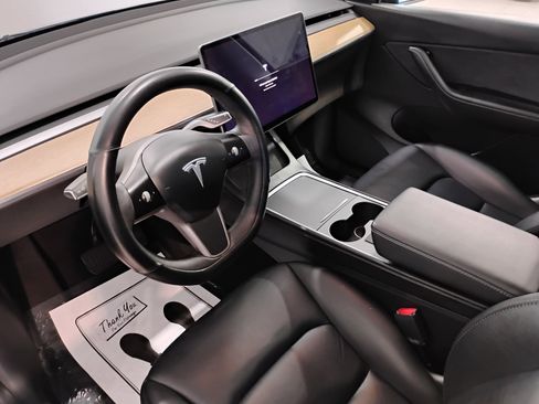 Used 2021 Tesla Model Y 2WD image 69