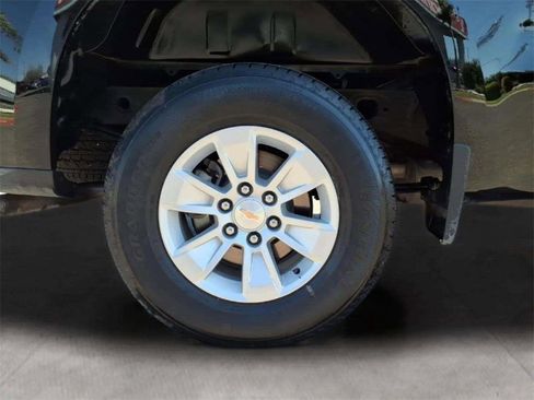 Used 2025 Chevrolet Silverado 1500 LT image 20