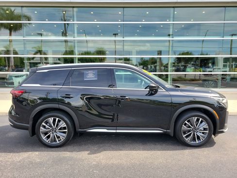 Certified 2026 INFINITI QX60 Luxe w/ Cargo Package FWD image 3
