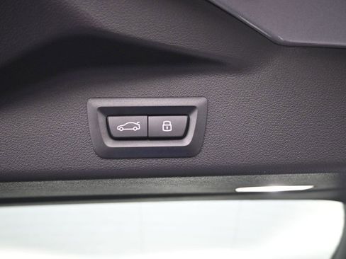 Used 2026 BMW X5 xDrive50e w/ Premium Package image 31