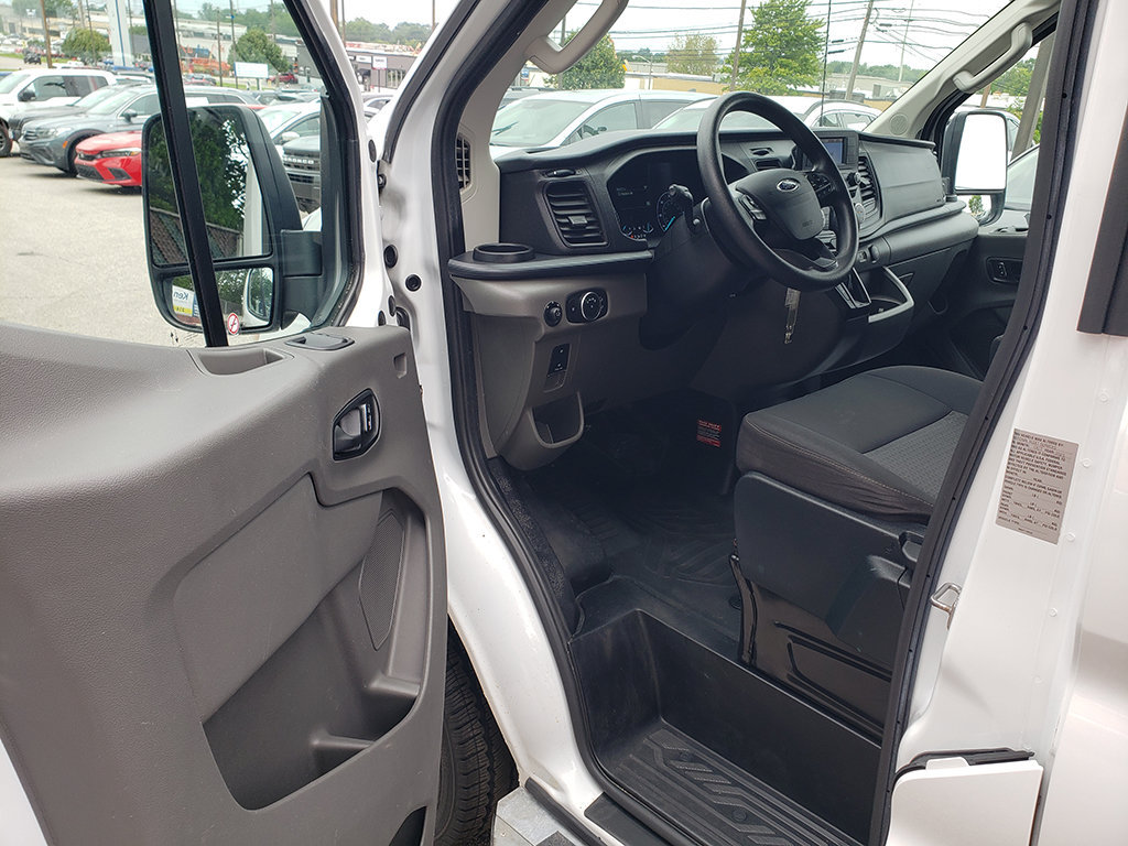 Used 2023 Ford Transit 250 Low Roof w/ Exterior Upgrade Package RWD image 6