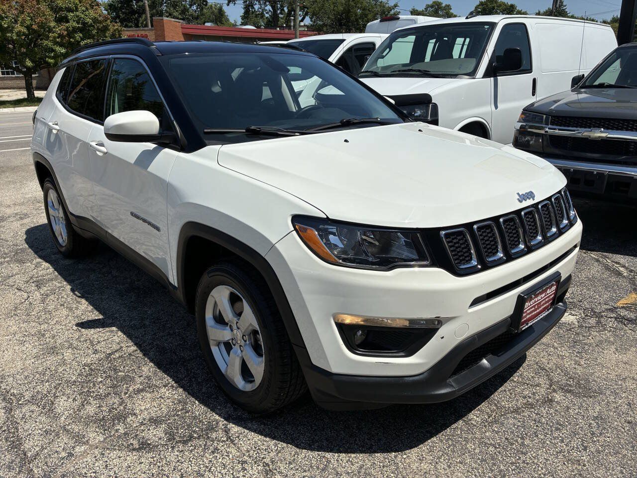 Used 2018 Jeep Compass Latitude w/ Safe & Security Group AWD/4WD image 13
