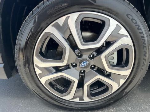 Certified 2025 Subaru Ascent Limited AWD/4WD image 10