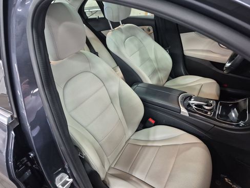 Used 2016 Mercedes-Benz C 300 4MATIC Sedan image 30