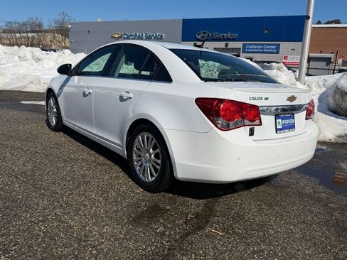 Used 2012 Chevrolet Cruze Eco image 3