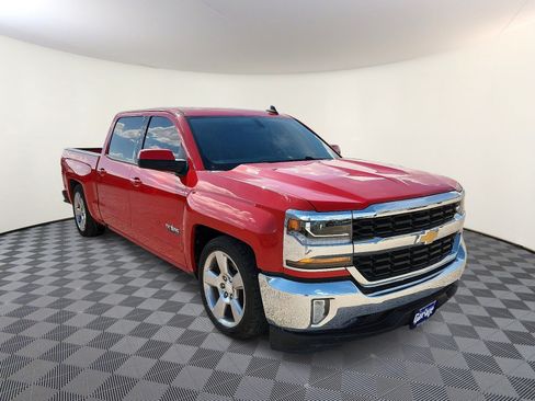 Used 2017 Chevrolet Silverado 1500 LT w/ Texas Edition RWD image 6