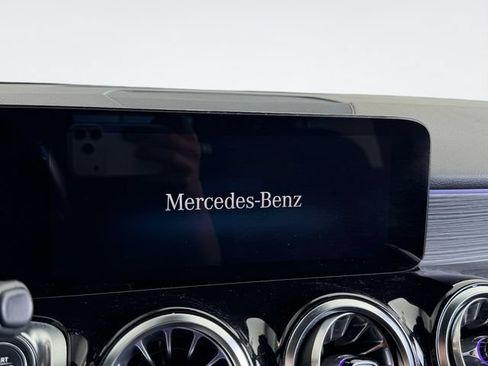 Used 2023 Mercedes-Benz GLB 250 4MATIC image 26