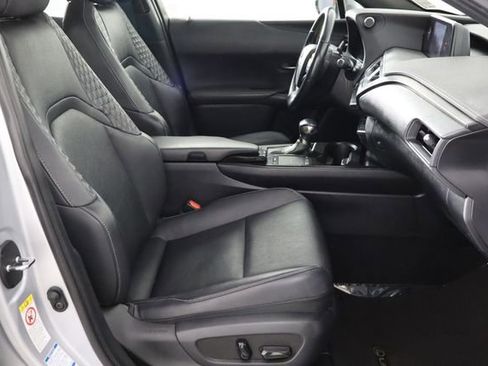 Used 2019 Lexus UX 250h w/ Premium Package AWD/4WD image 18