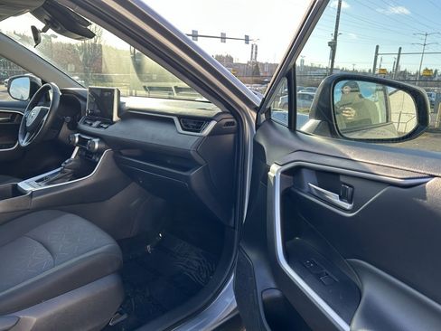 Certified 2024 Toyota RAV4 XLE w/ Convenience Package image 15