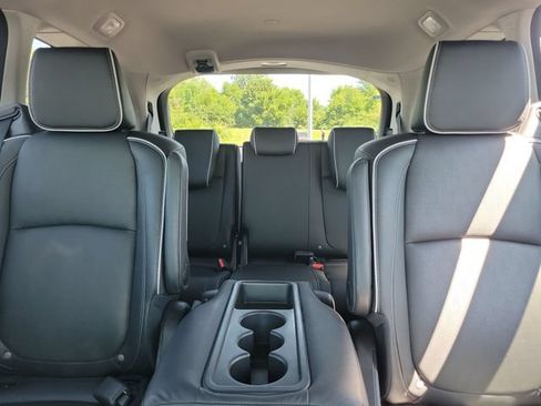 Used 2024 Honda Odyssey Elite image 23