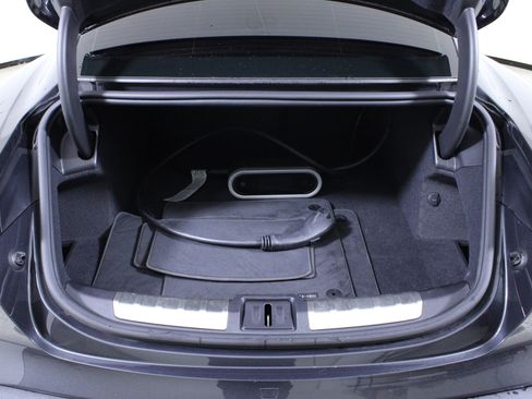 Used 2021 Porsche Taycan 4S image 10