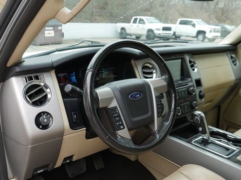 Used 2015 Ford Expedition Limited w/ Equipment Group 301A image 10