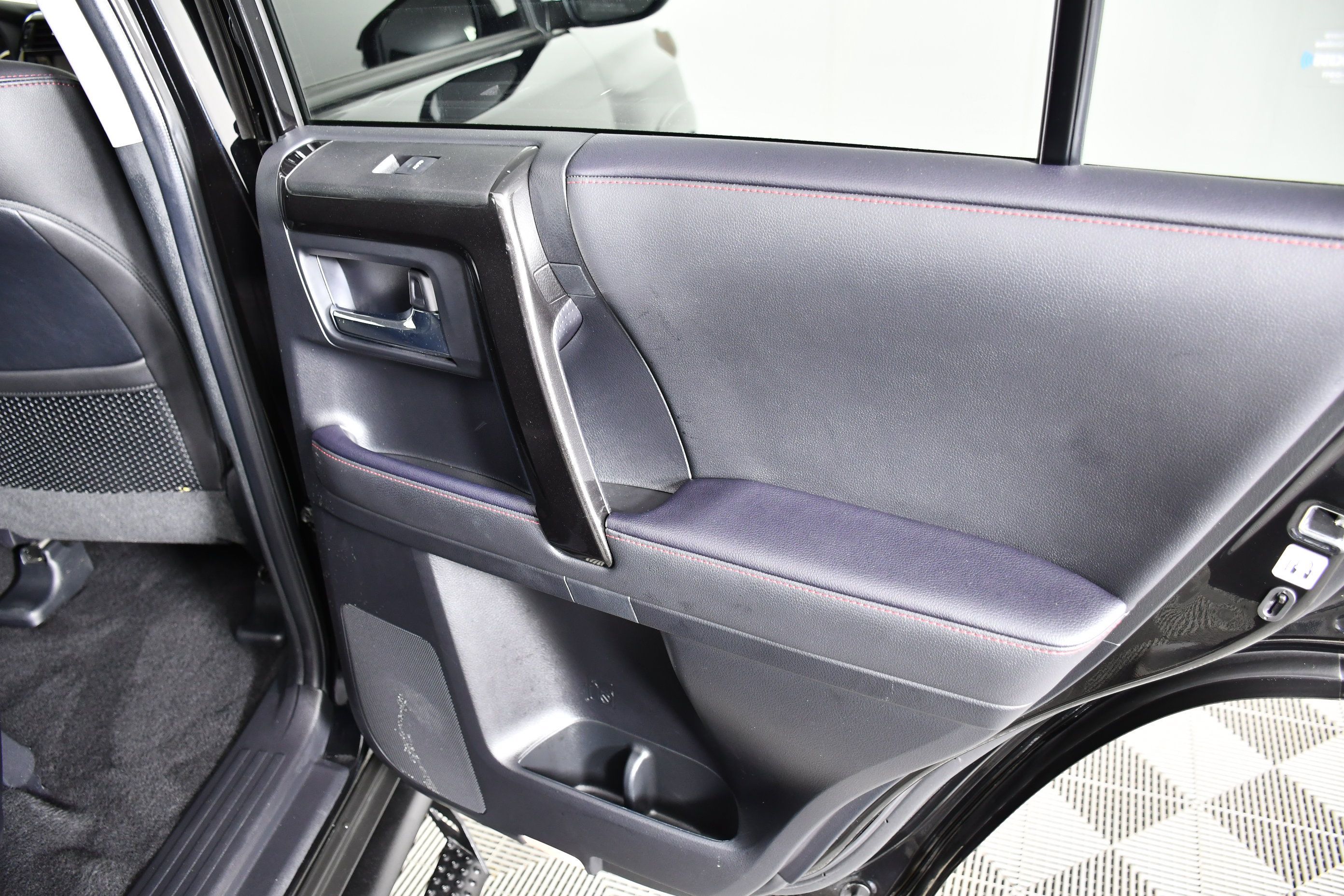 Used 2024 Toyota 4Runner TRD Off-Road Premium w/ Off Road Premium Plus Package AWD/4WD image 46