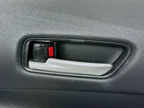 Used 2021 Toyota Corolla XLE image 14