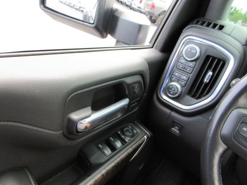 Used 2022 GMC Sierra 3500 Denali w/ Denali Ultimate Package AWD/4WD image 30