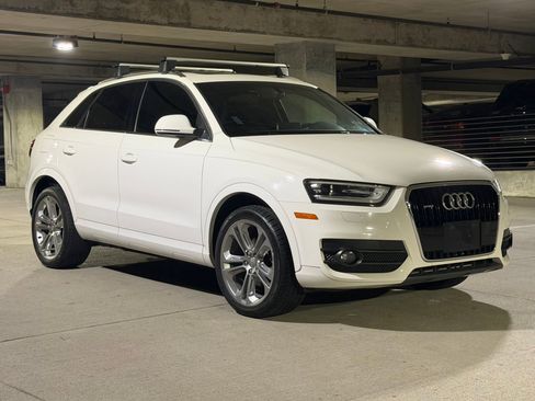 Used 2015 Audi Q3 2.0T Premium Plus w/ Sport Package image 6