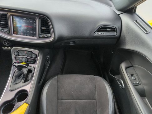 Used 2018 Dodge Challenger R/T Scat Pack image 30