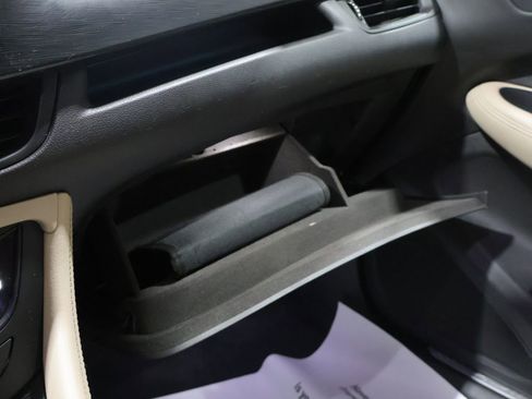 Used 2017 Buick Envision Essence image 29