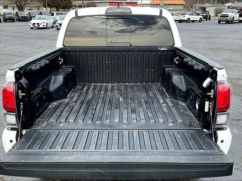 Used 2018 Toyota Tacoma TRD Pro image 8